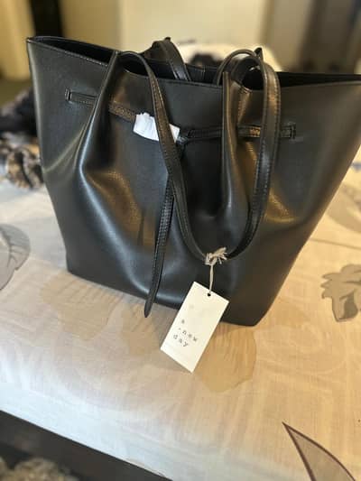 Ladies Tote Bag Brand New