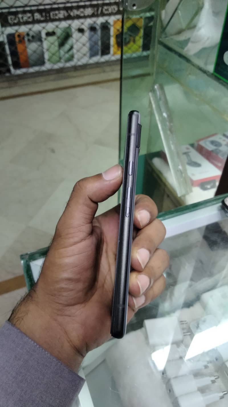 Google Pixel 6a 3