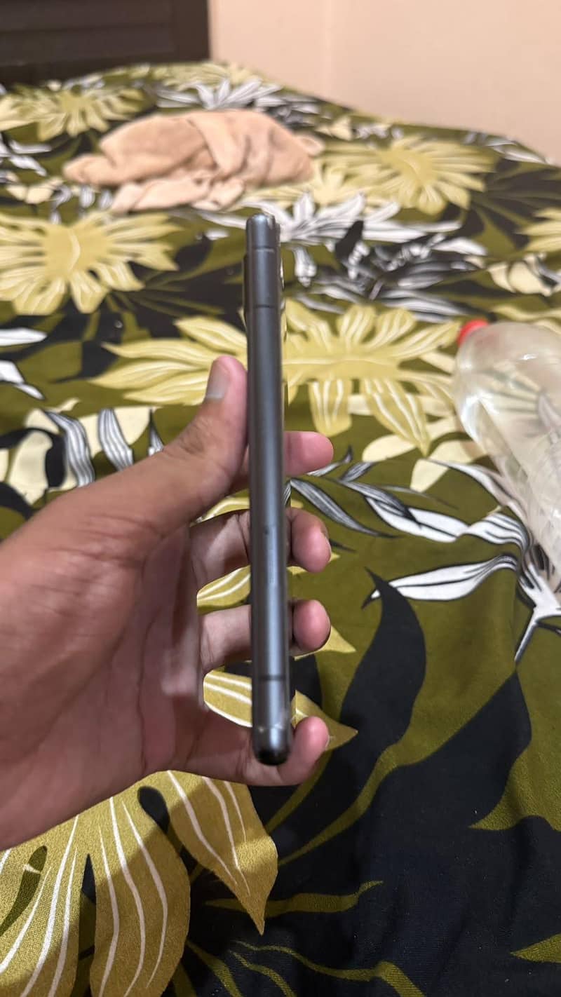 Google pixel 7a 3