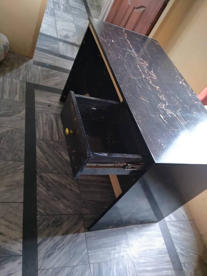 office/study table 0