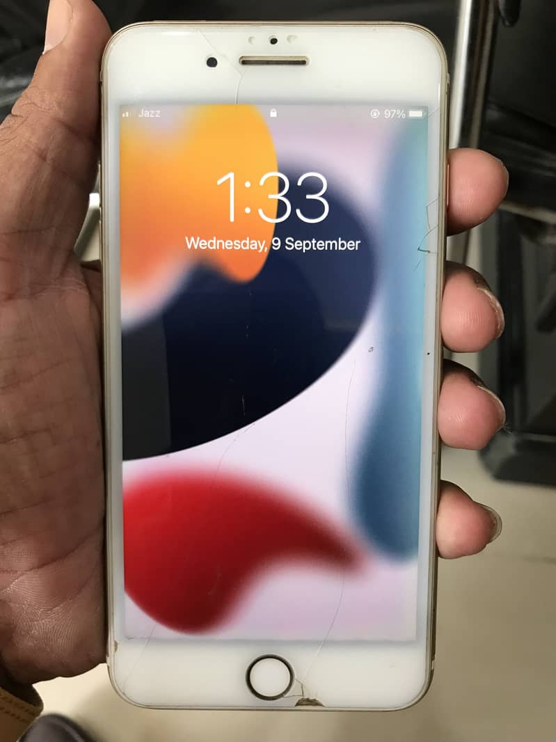 Apple iPhone 7 Plus 1