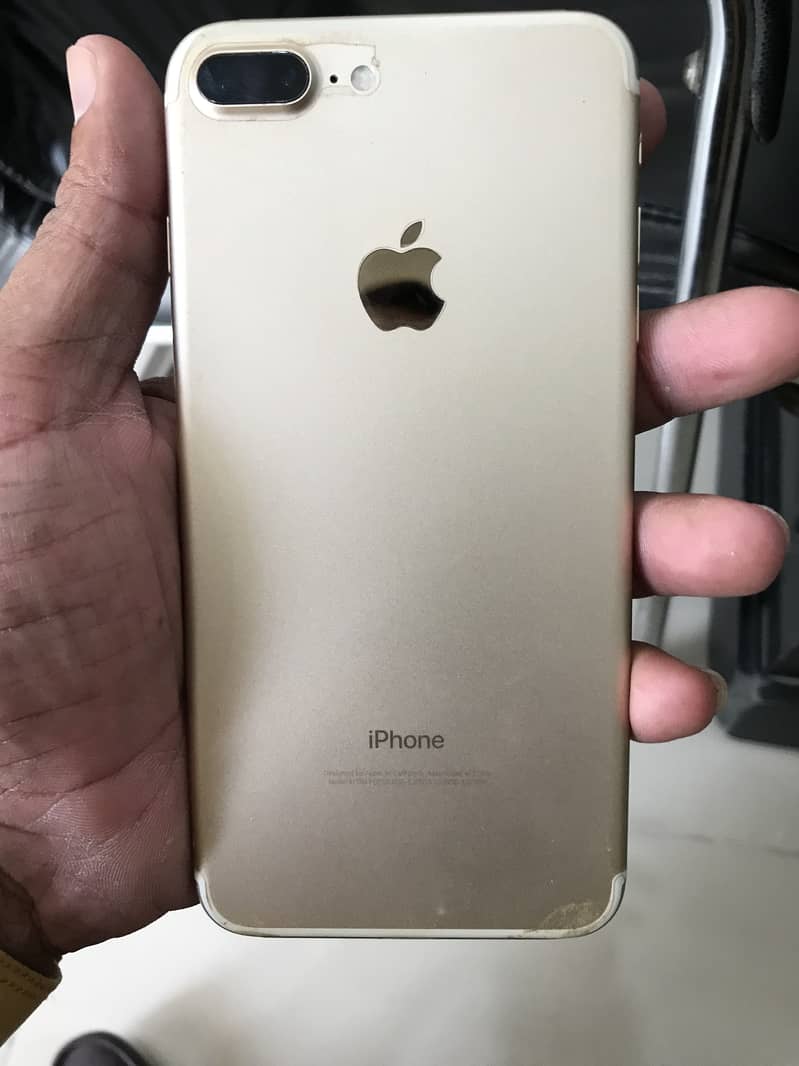 Apple iPhone 7 Plus 5
