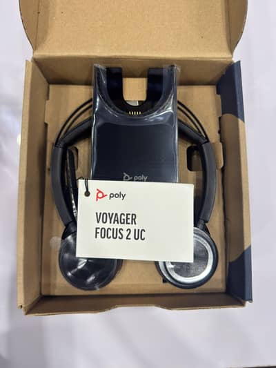Plantronics Voyager Focus 2 Brand new