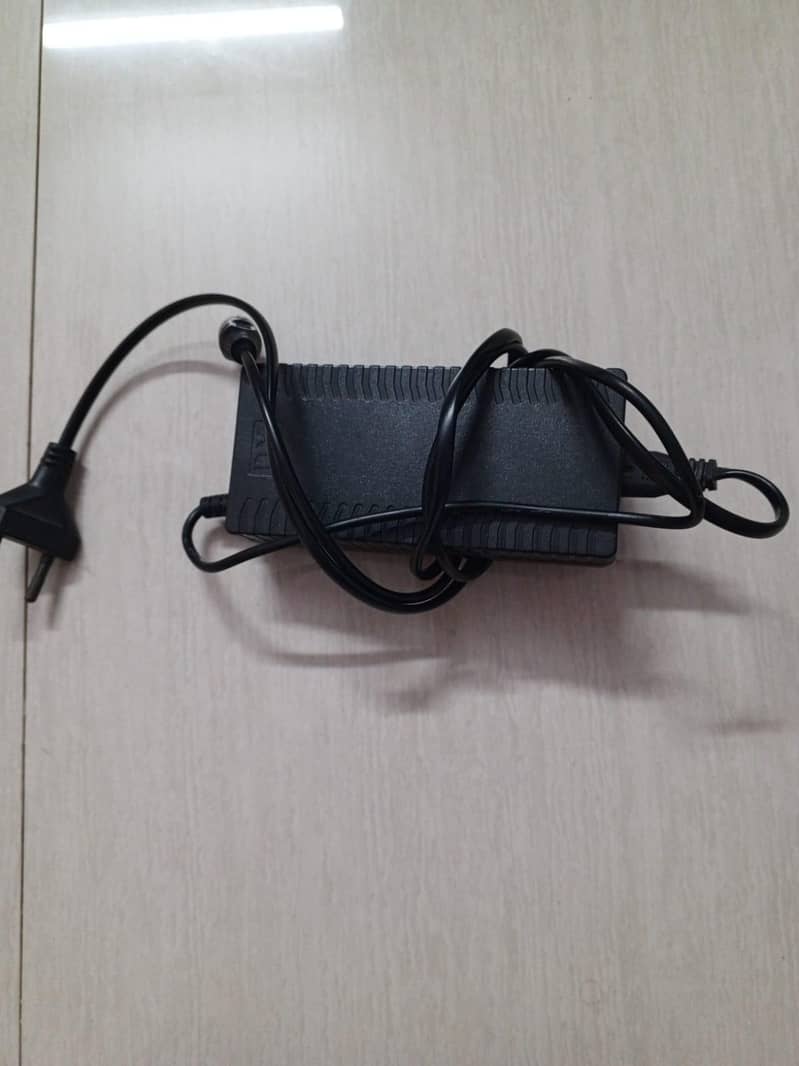 hoverboard  battery Rechargeable condition 10/10 2