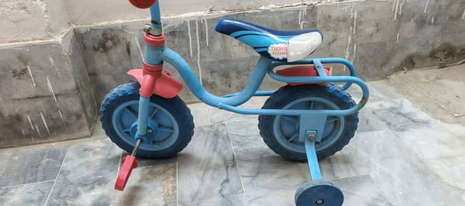 made in England bicycle baby cycle use and good condition