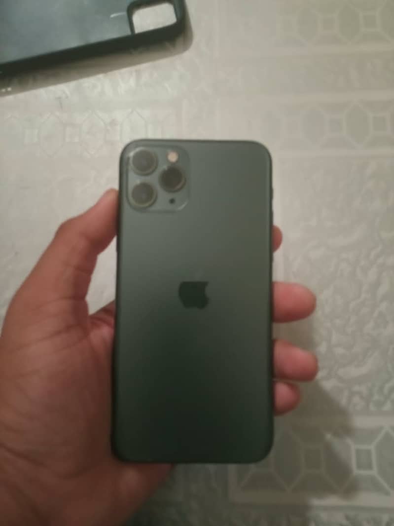 Apple iPhone 11 Pro 3