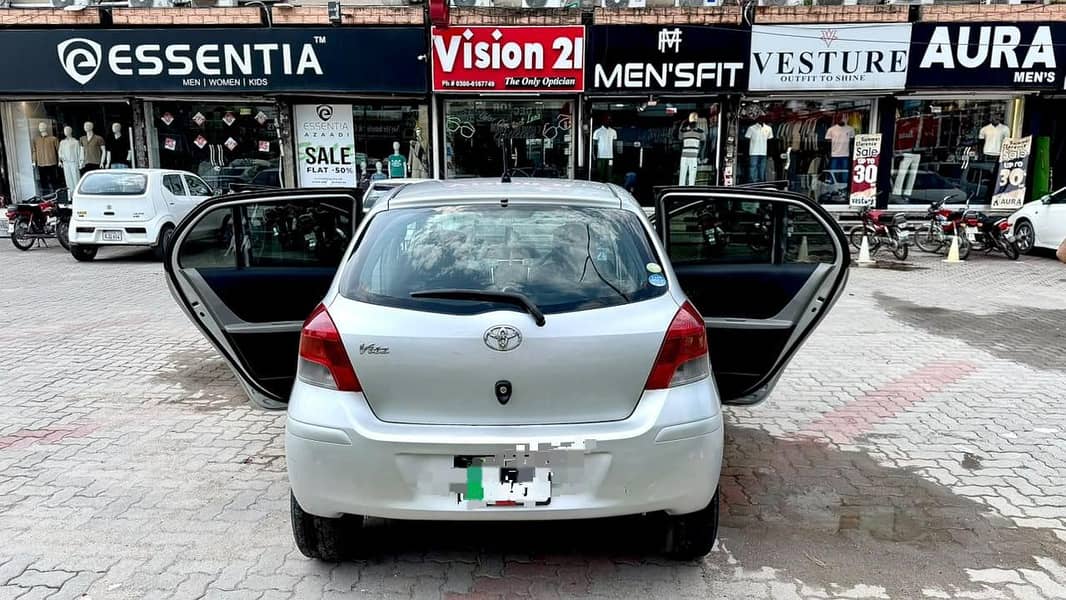 Toyota Vitz 2012 1