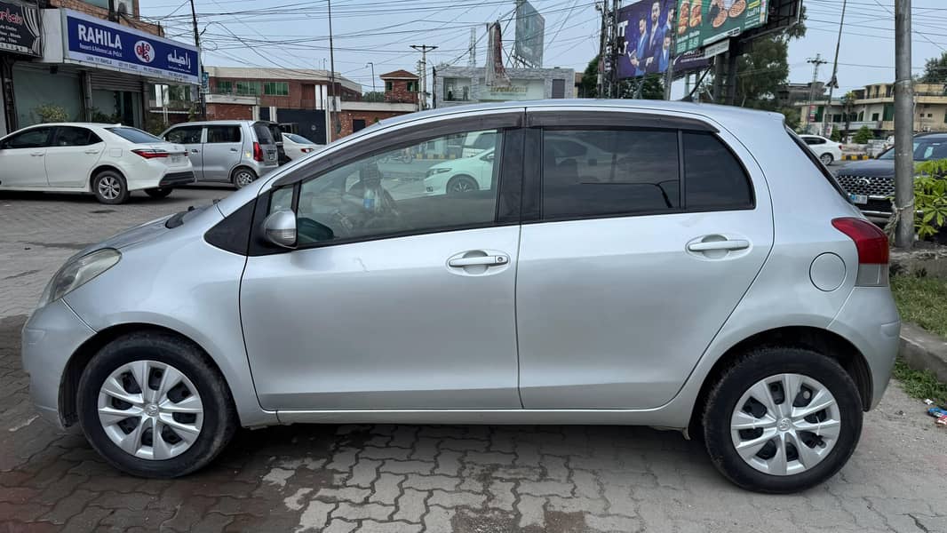 Toyota Vitz 2012 10