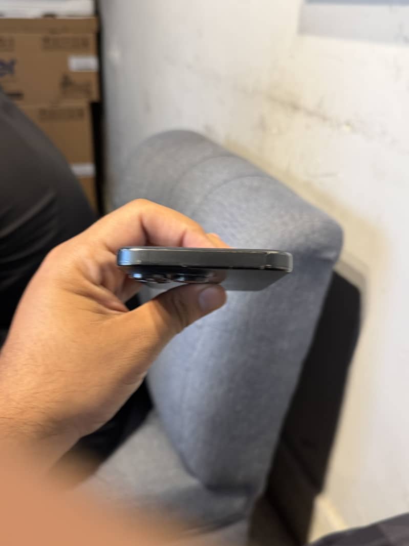 Apple iPhone 15 Pro Max 5