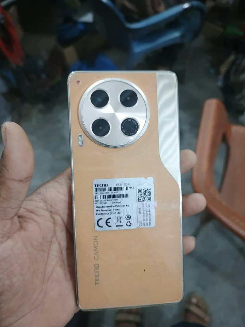 Tecno CAMON 30 0