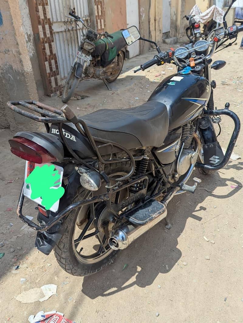 SUZUKI GS 150 3