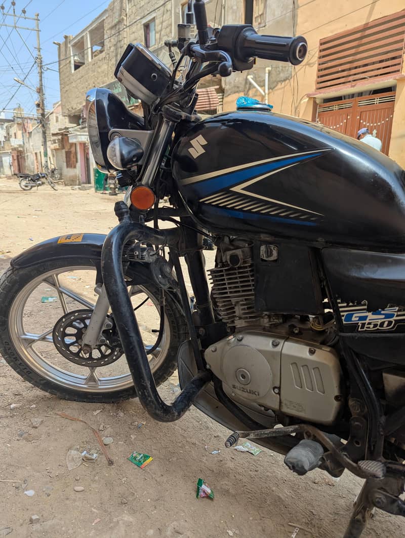 SUZUKI GS 150 4