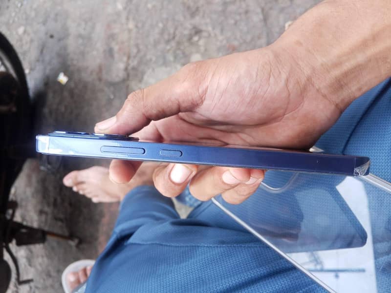 OPPO Reno 15 FS 4