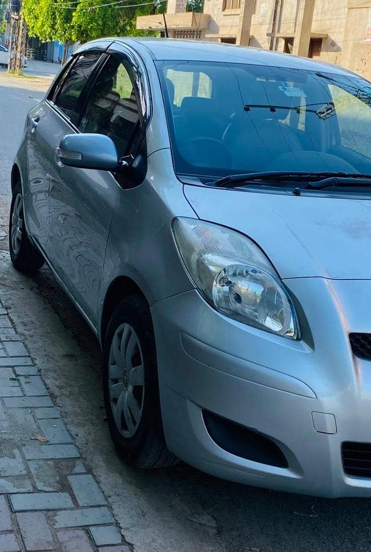 Toyota Vitz 2010 1