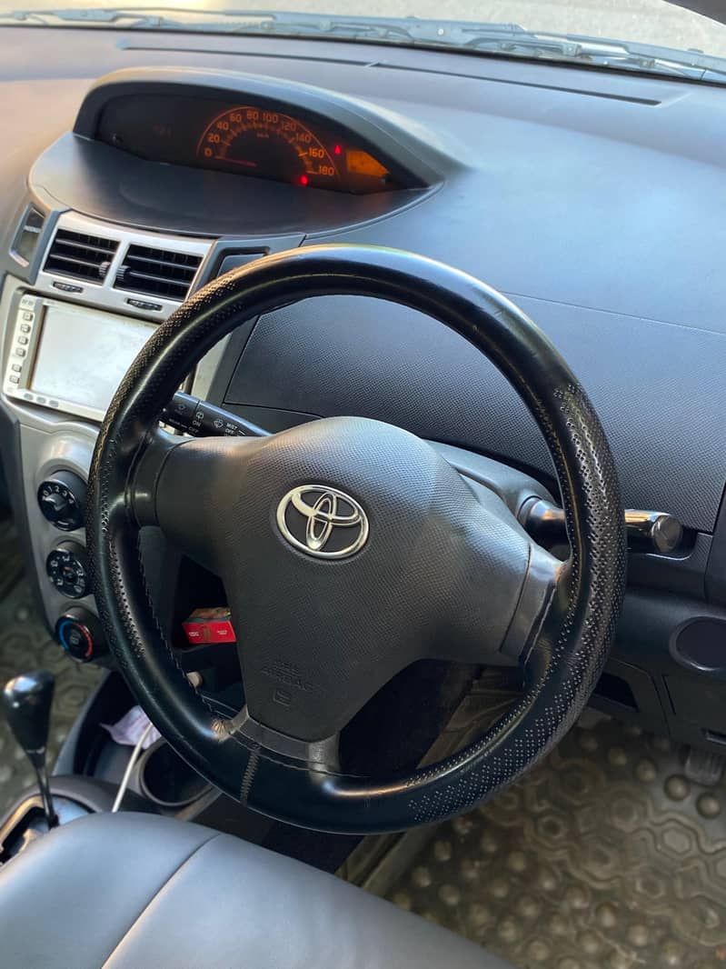 Toyota Vitz 2010 6