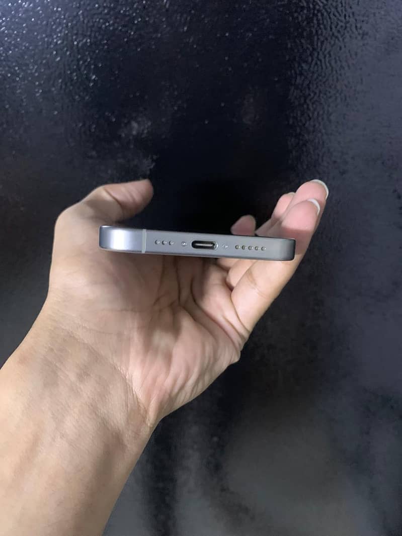 Apple iPhone 15 Pro 5