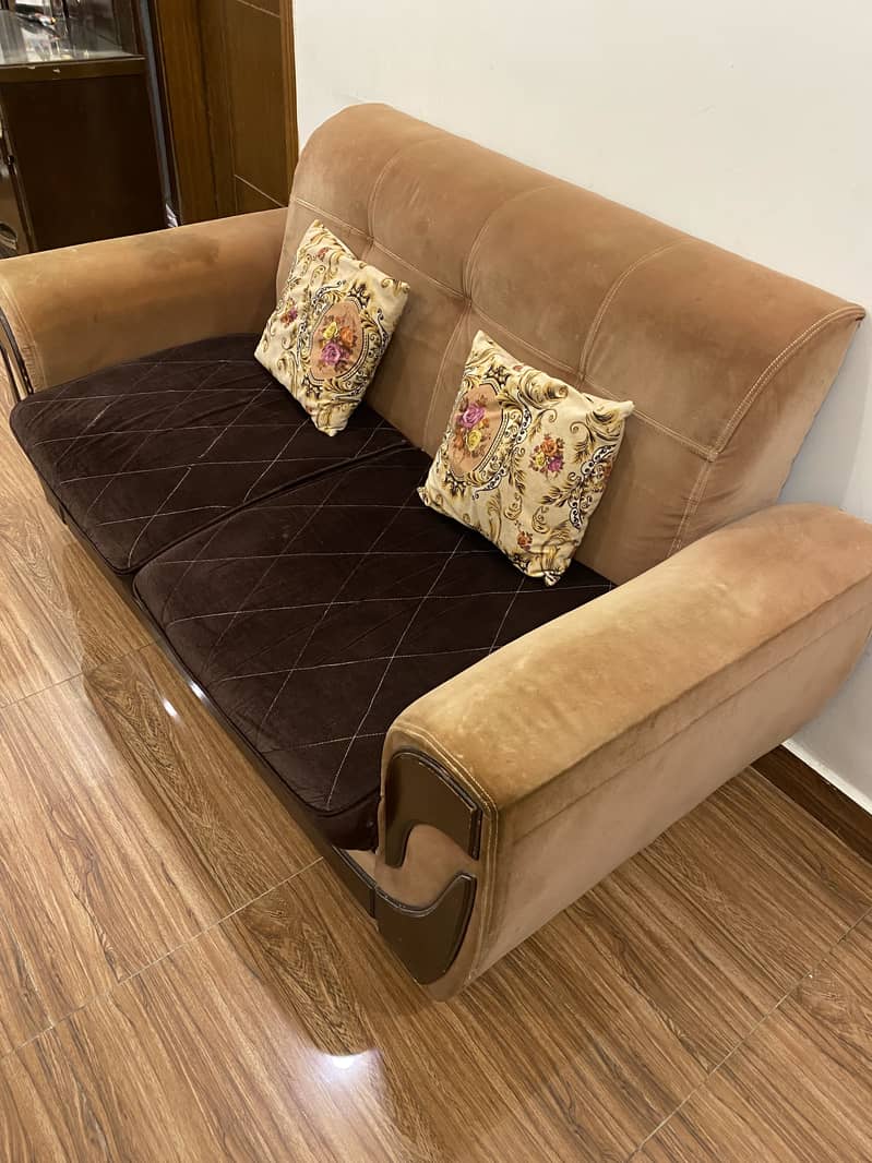 Comfy sofa 1