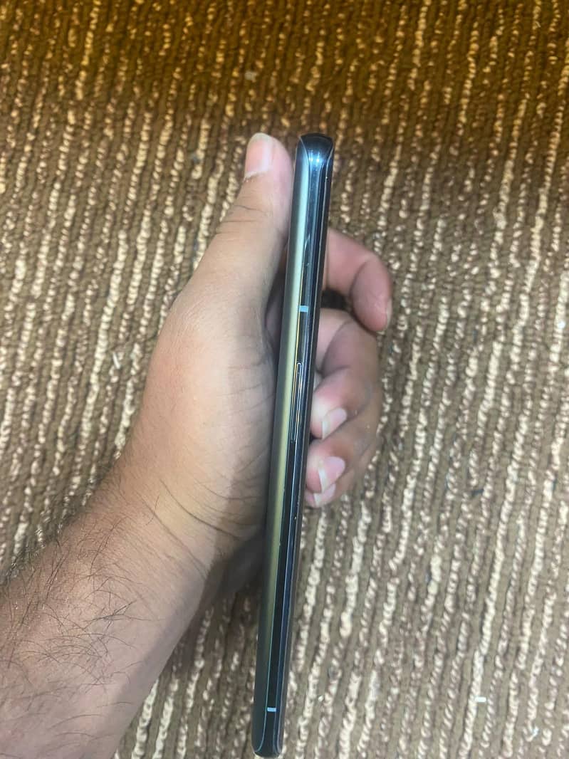 One Plus 9 Pro 4
