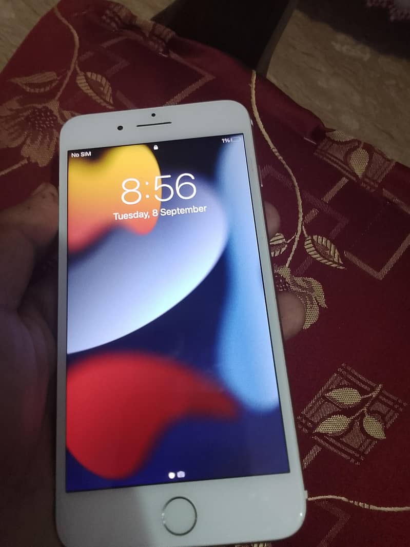 Apple iPhone 7 Plus 1