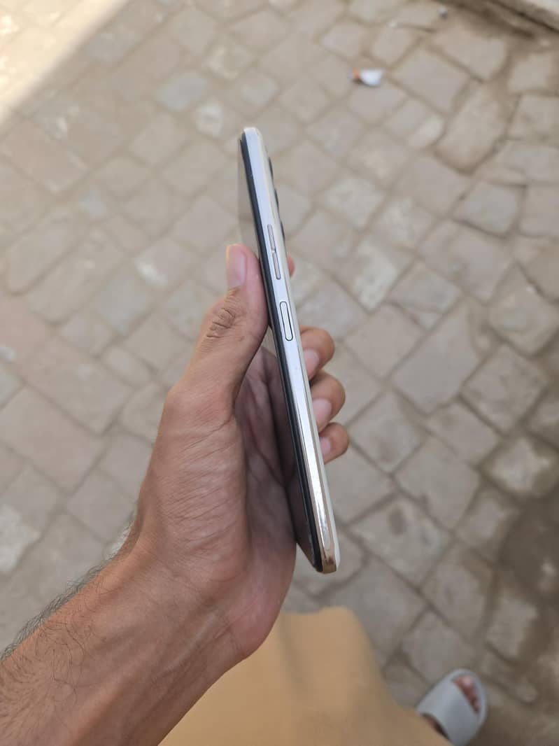 Tecno Camon 18P  8/128 2