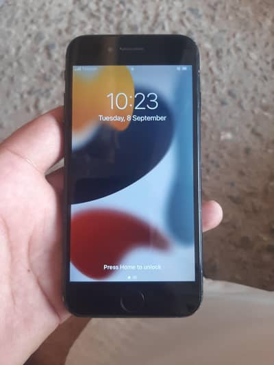 Apple iPhone 7 32 Gb pta Approved all oky exchnge possible