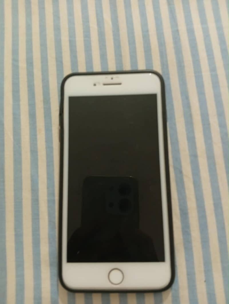 Apple iPhone 7 Plus 1