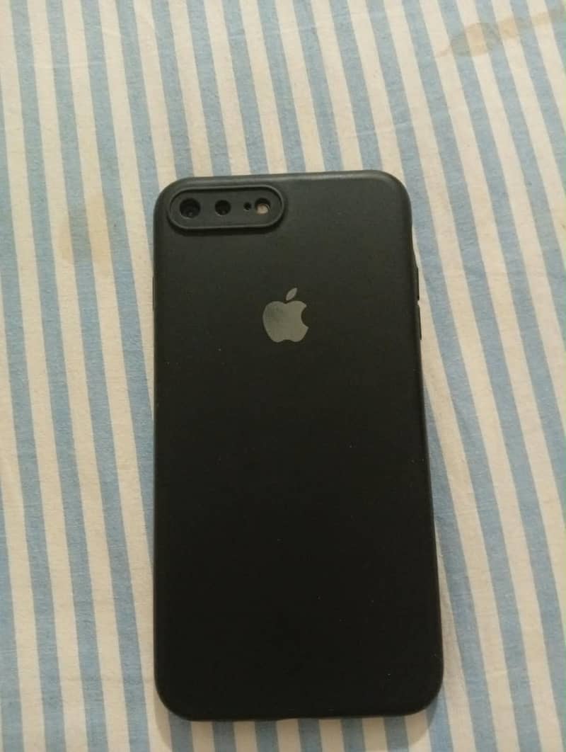 Apple iPhone 7 Plus 3