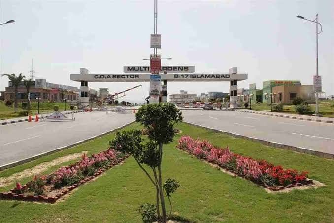 Multi Block G 5 Marla Corner Plot For Sale 0