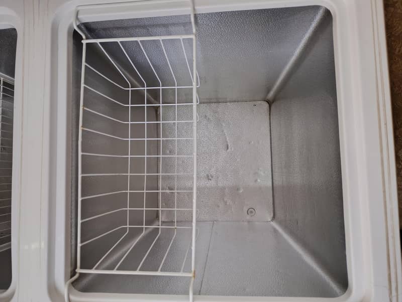 Waves [Double Door Deep Freezer] 3