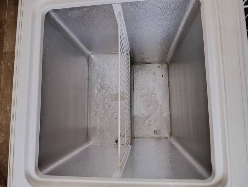 Waves [Double Door Deep Freezer] 4
