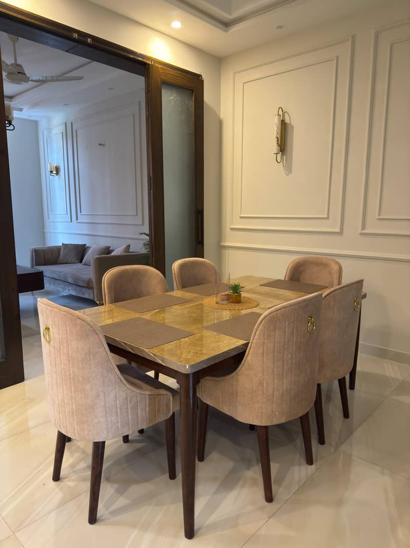 Modern Dinning Table 0