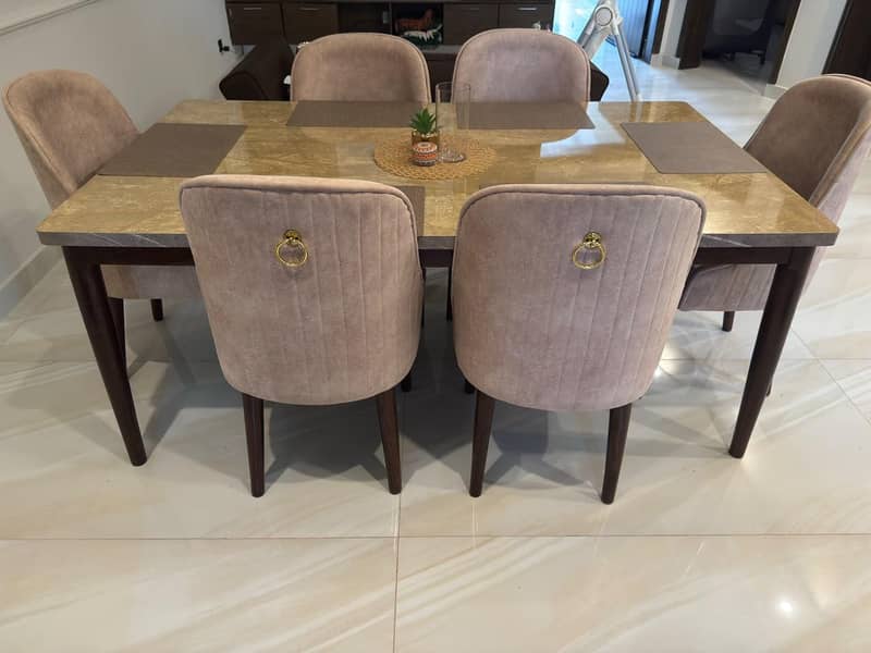 Modern Dinning Table 1