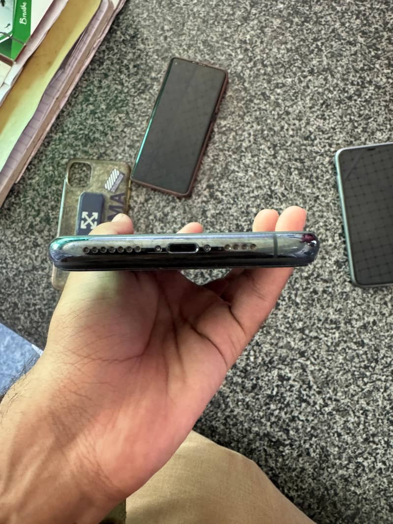 Apple iPhone 11 Pro Max 1