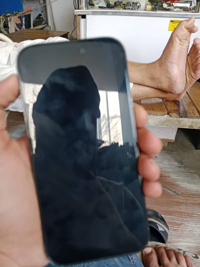 Apple iPhone 14 Pro 0