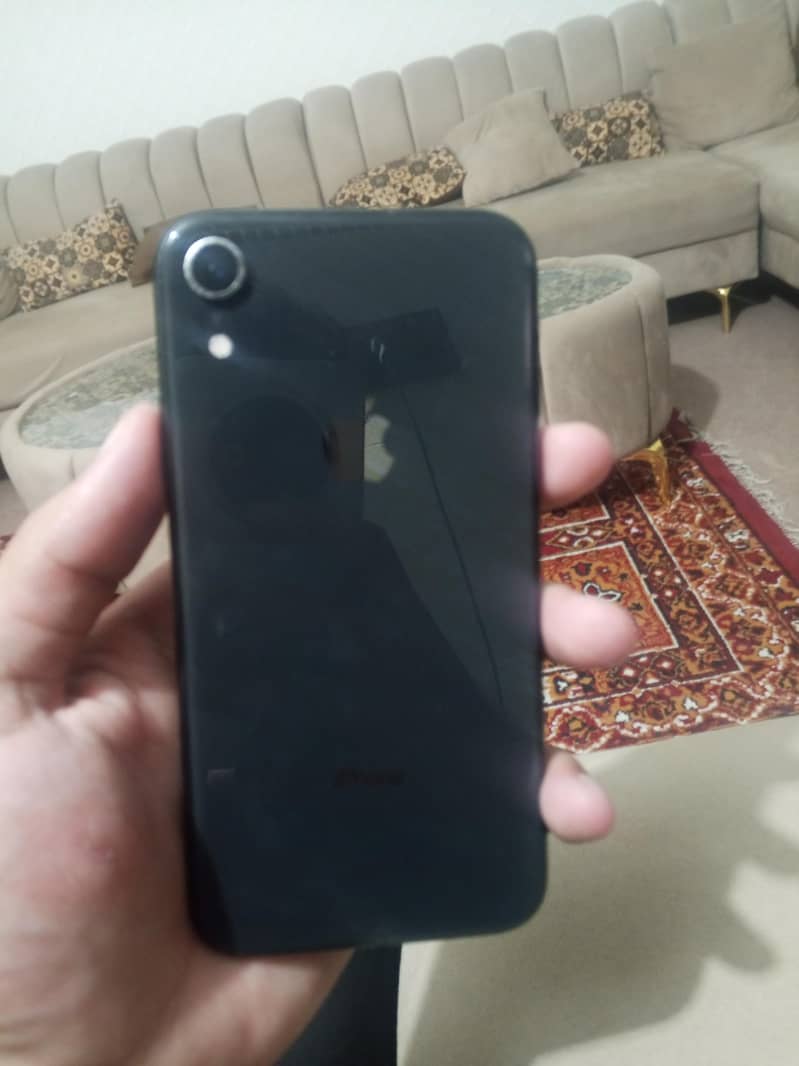 Apple iPhone XR 1