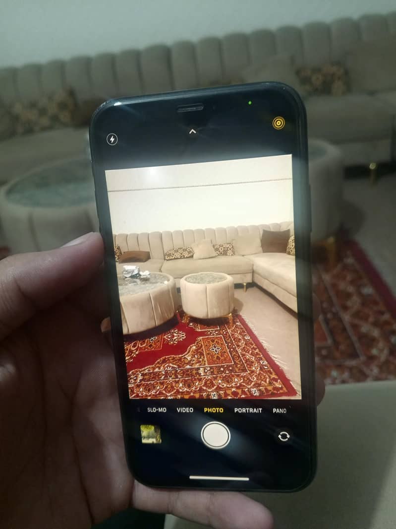Apple iPhone XR 4