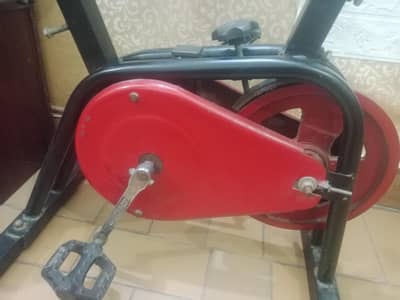 Exercise bike/ stationary cyle _ excellent condition