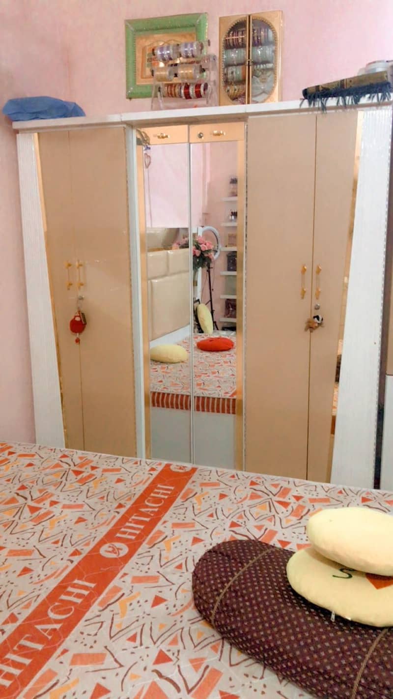 4-piece set without mattress 0