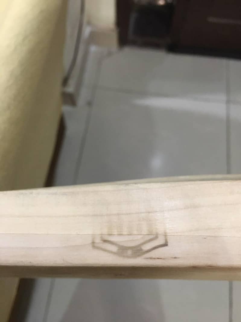 Cricket Bat Hardball 7