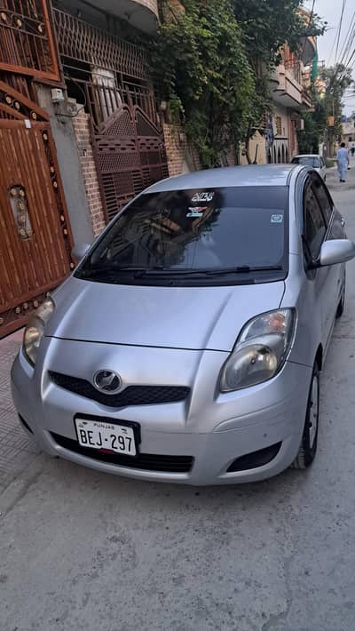 Toyota Vitz 2010. Registered 2013.2nd owner car
