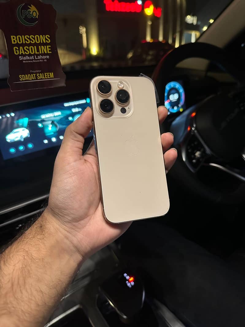 Apple iPhone 16 Pro 6