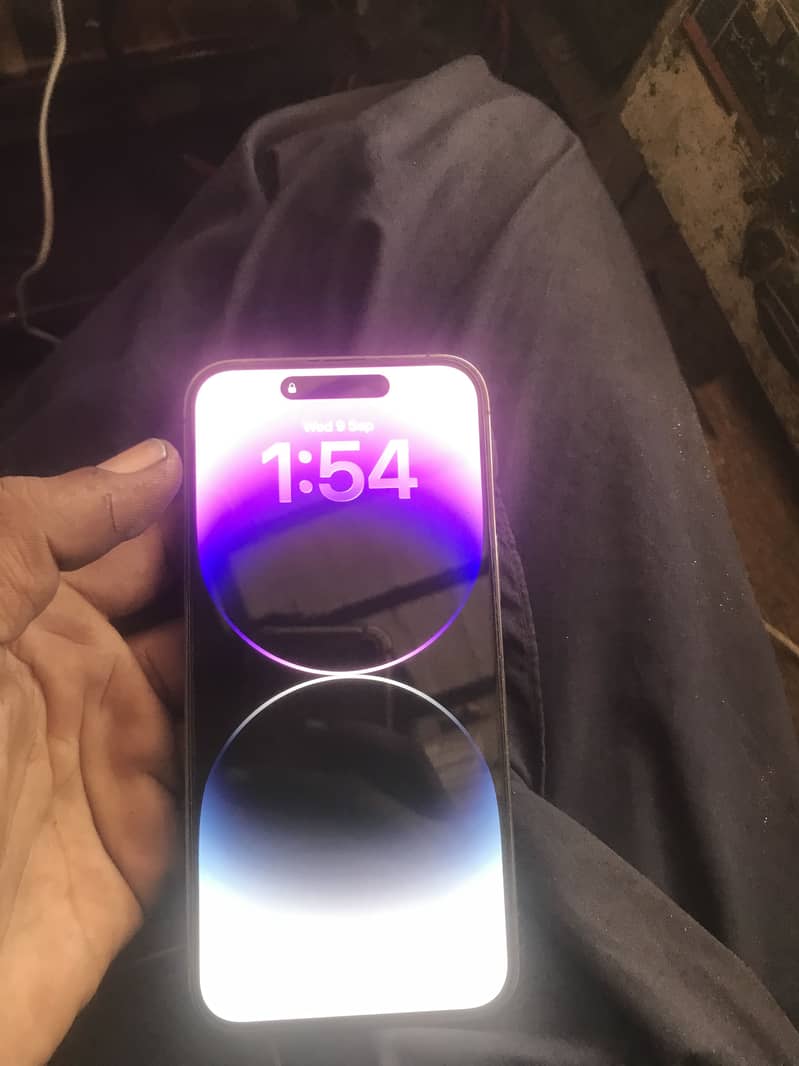 Apple iPhone 14 Pro Max 1