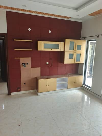 Kanal portion available for rent in g-11 Islamabad