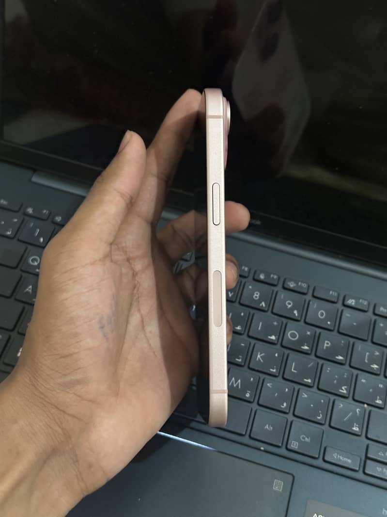 Apple iPhone 15 5