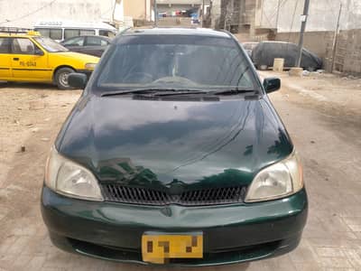 Toyota Platz 2002