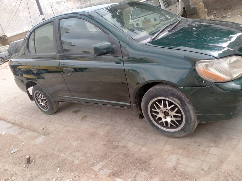 Toyota Platz 2002 4