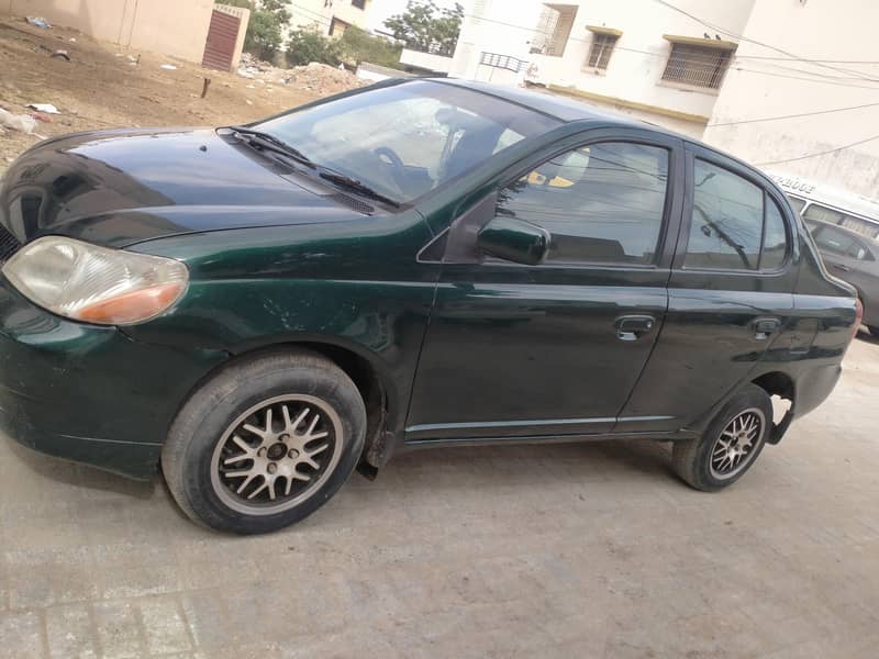 Toyota Platz 2002 5