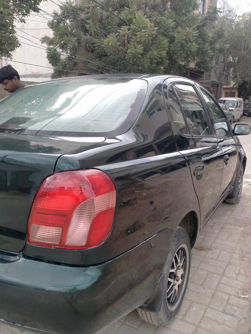 Toyota Platz 2002 6
