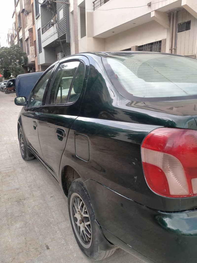 Toyota Platz 2002 7