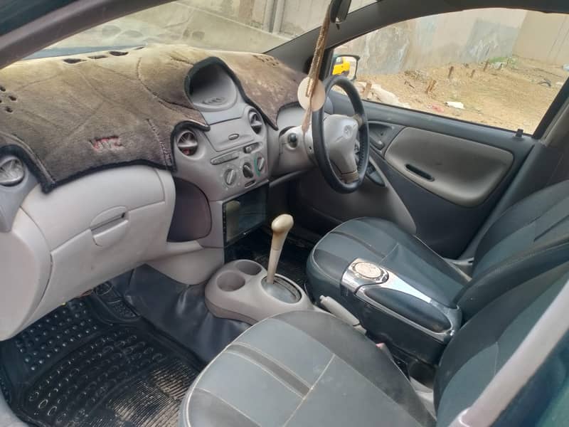 Toyota Platz 2002 8